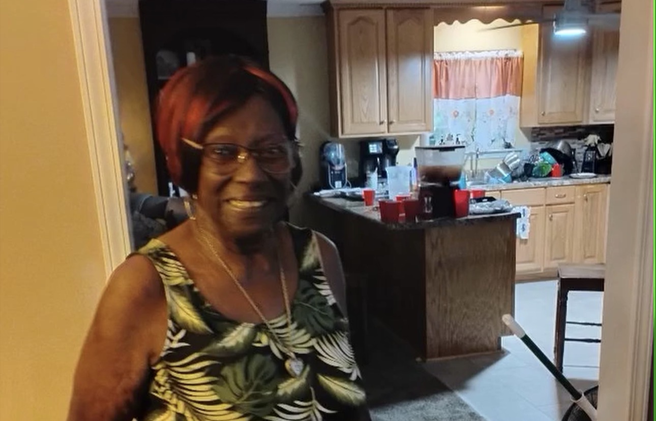 Alma D. Davis Killed in Fiery Vandoval Road Crash in Hopkins: 76-Year-Old Dies After Vehicle Runs Off Roadway, Strikes Ditch and Catches Fire – Coroner Naida Rutherford and South Carolina Highway Patrol Investigating.